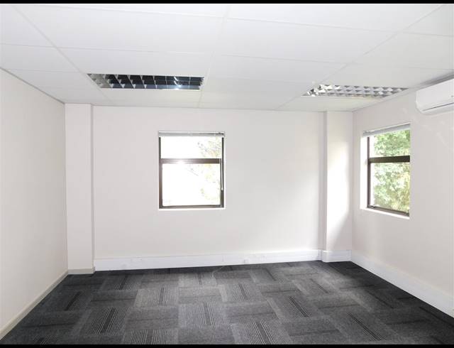 122M² OFFICE TO LET IN RANDPARK RIDGE
